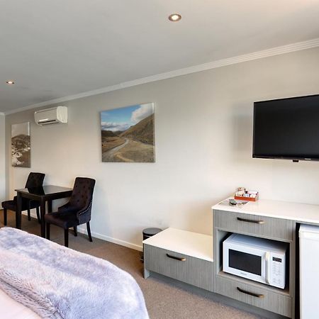 Marsden Lake Resort Central Otago كرومويل المظهر الخارجي الصورة A typical motel room