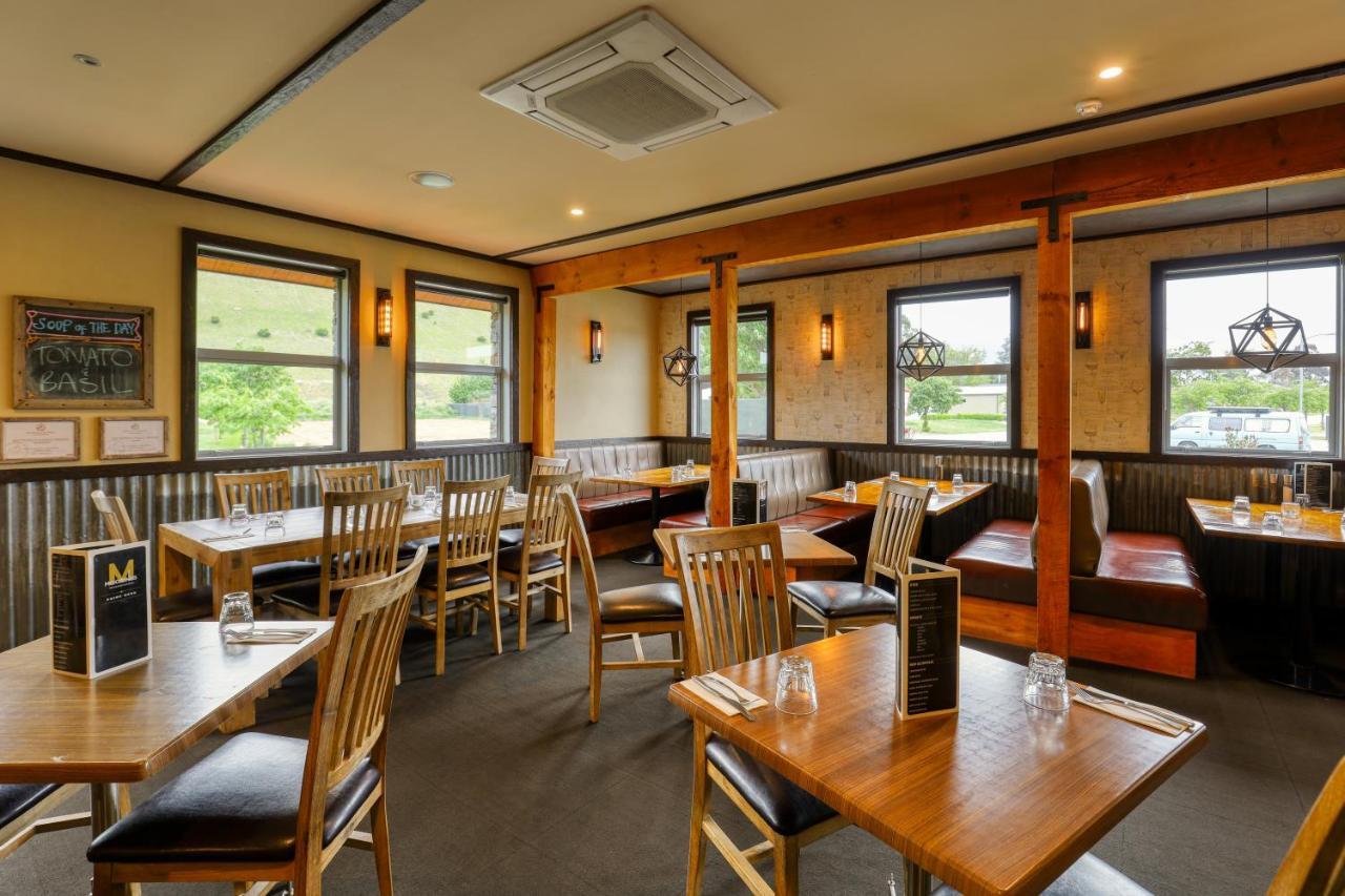 Marsden Lake Resort Central Otago كرومويل المظهر الخارجي الصورة Interior of a restaurant in Japan