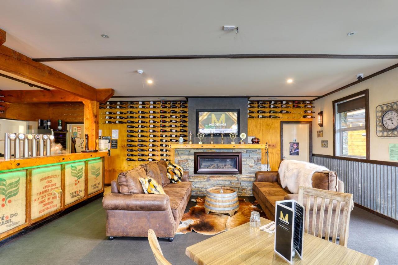 Marsden Lake Resort Central Otago كرومويل المظهر الخارجي الصورة The interior of the restaurant