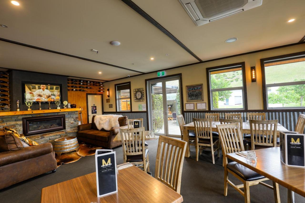 Marsden Lake Resort Central Otago كرومويل المظهر الخارجي الصورة Interior of a typical M Café